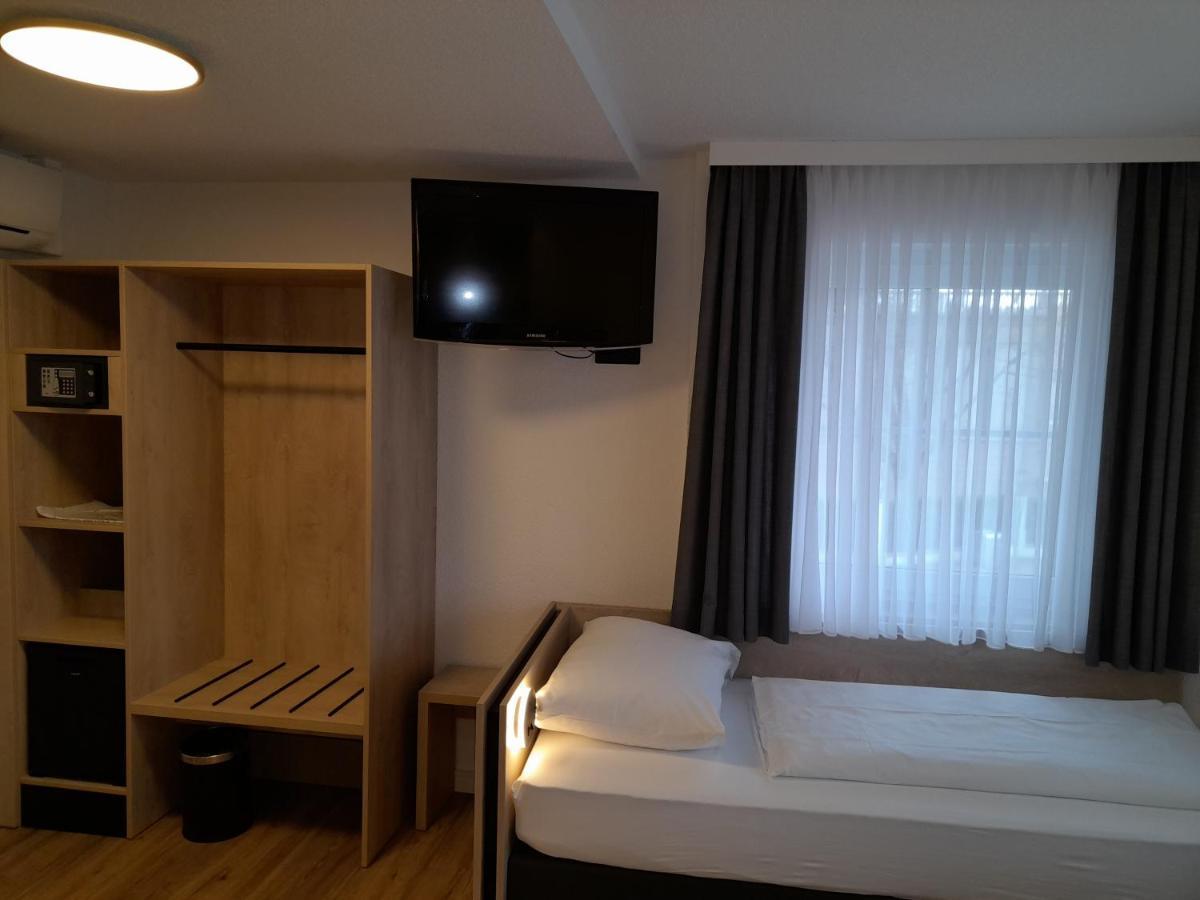 Am Park 3*